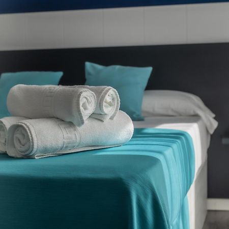Sunsands Studio Con Balcones 2ºa Playa76 Carihuela Torremolinos Exteriör bild